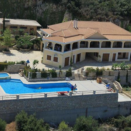 Villa Akros And Suites Keri Eksteriør billede
