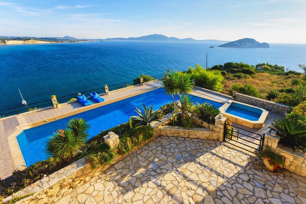 Villa Akros And Suites Keri Eksteriør billede