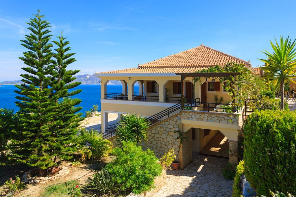 Villa Akros And Suites Keri Eksteriør billede