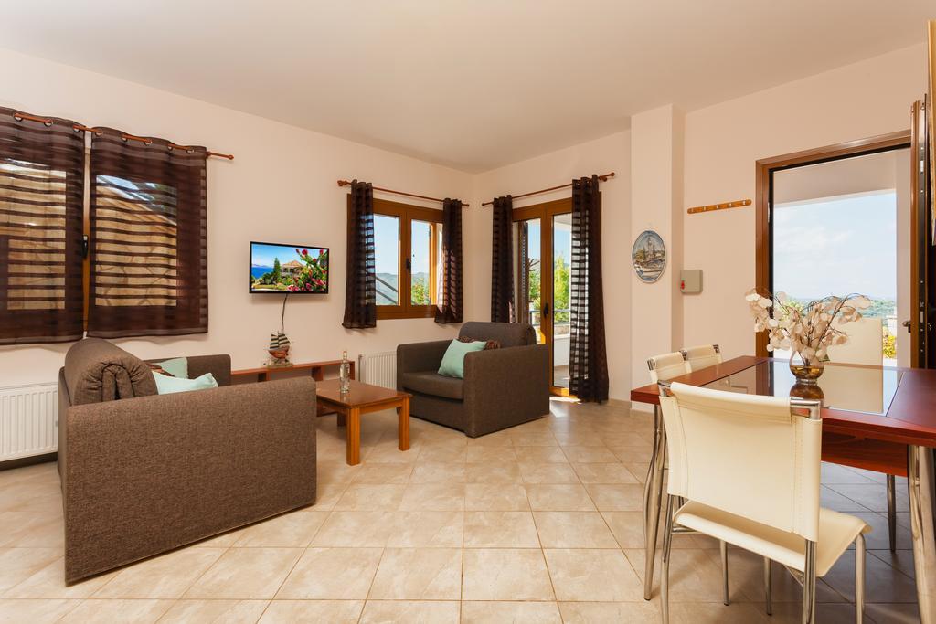Villa Akros And Suites Keri Eksteriør billede